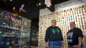 mauricio limon y miguel angel perez - museo del coleccionista de tijuana - mucoti